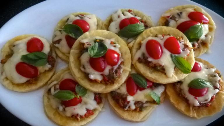 Tomato Basil Tartlets Created by Chicagoland Chef du 