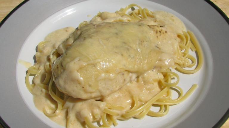 Chicken Breasts Alfredo (No Breading) Created by lazyme