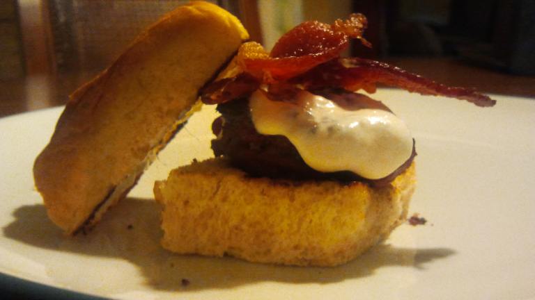 Sirloin Sliders With Crispy Bacon and Creamy Horseradish Mayo Created by TexasKelly