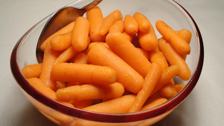 Honey Apple Glazed Carrots created by Debbwl