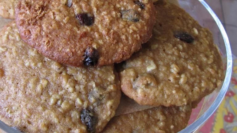 Chewy Oatmeal Raisin Cookies created by Rita1652