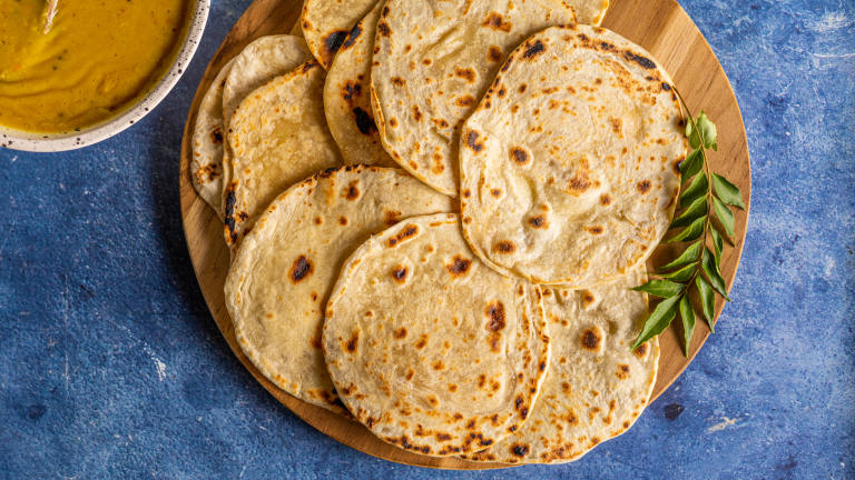 Chappatis (Roti) Created by limeandspoontt