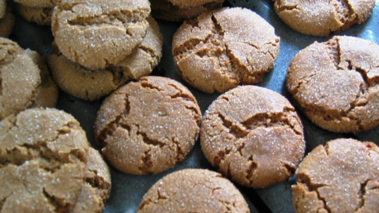 Spicy Molasses Crinkle Cookies Created by PainterCook