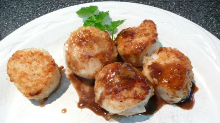 Simple Seared Scallops Created by Outta Here