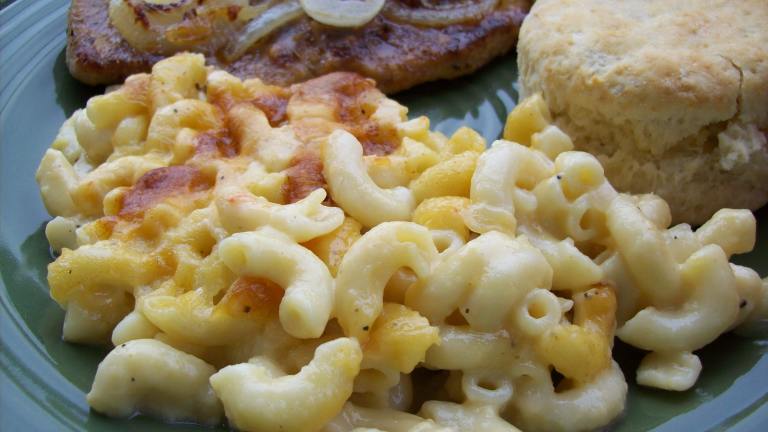 Can't Stop Eating It Scrumptious Macaroni and Cheese created by Chef shapeweaver 