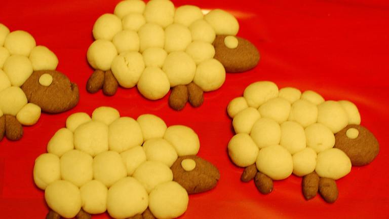 Sheepy Cookies (Or Sugar Cookie Dough to Shape As You Wish) Created by 1008916