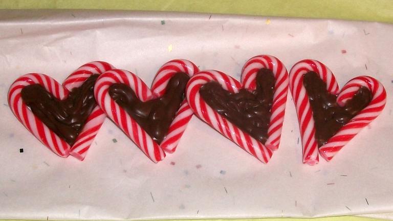 Candy Cane Hearts created by Daymented