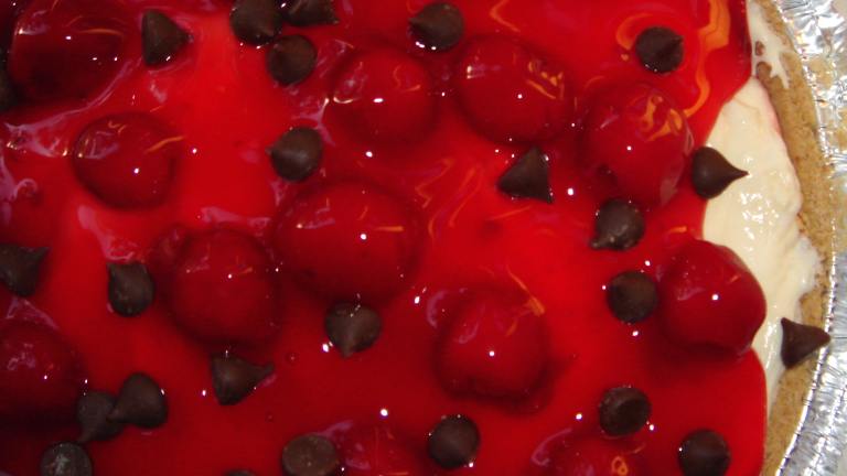 Low-Fat Cherry Cheesecake Pudding Pie created by Hadice