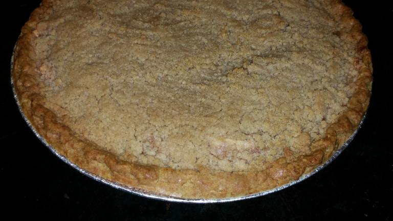 Streusel Crumb Topped Apple Pie created by Chika G.