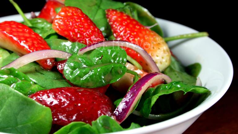 Strawberry and Spinach Salad With Balsamic Vinaigrette created by Chef floWer