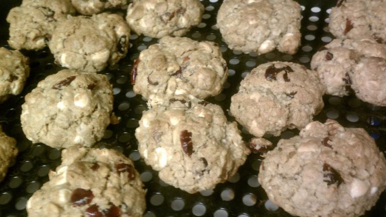 White Chocolate,  Cranberry, Oatmeal & Walnut Cookies Created by CrapScreamer
