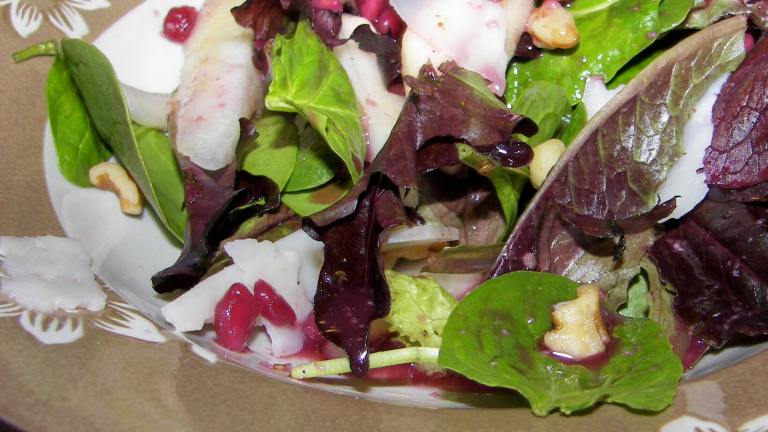 Spinach and Pear Salad With Pomegranate Dressing Created by Baby Kato