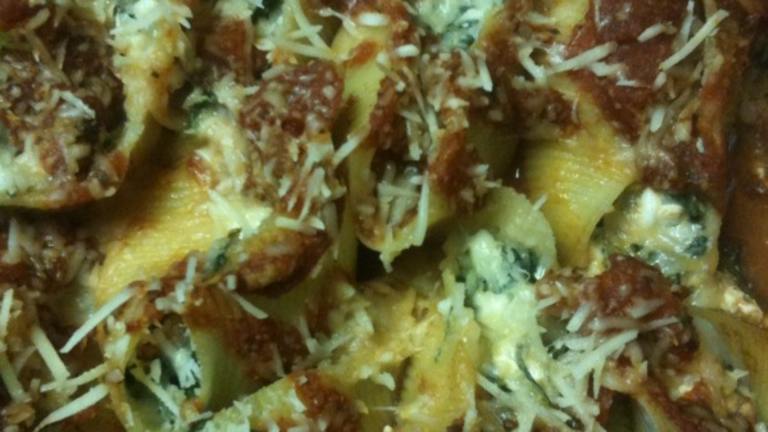 Spinach and Cottage Cheese Stuffed Shells (No Ricotta) created by Greeny4444