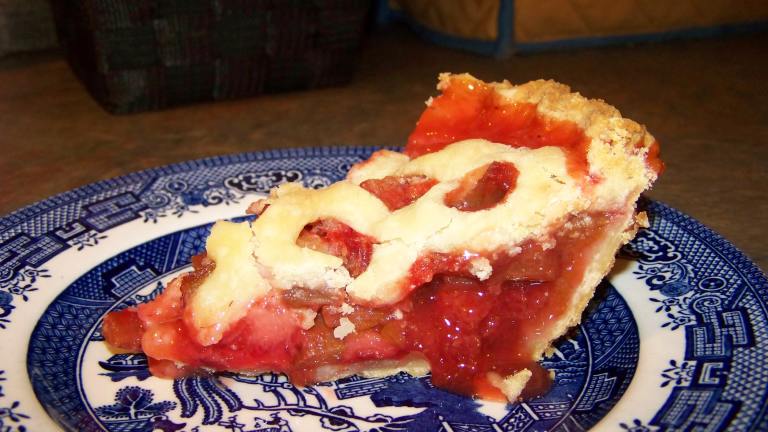 Strawberry Rhubarb Pie created by Bobbiann