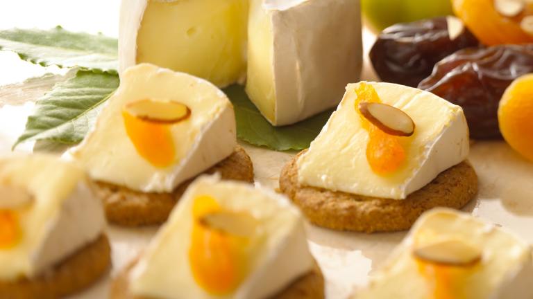 Alouette Extra Creamy Brie With Dried Fruit and Almonds Created by Corrinne J