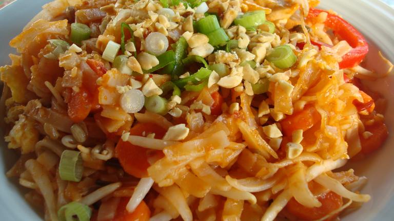 Chicken Pad Thai created by Starrynews