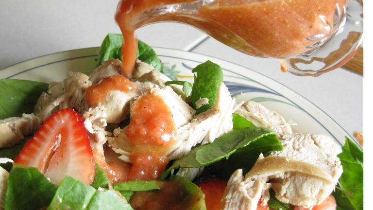 Strawberry Spinach Salad With Chicken Breast Created by WiGal