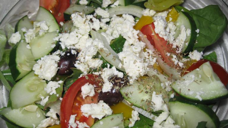 Quick and Easy Greek Salad Created by threeovens