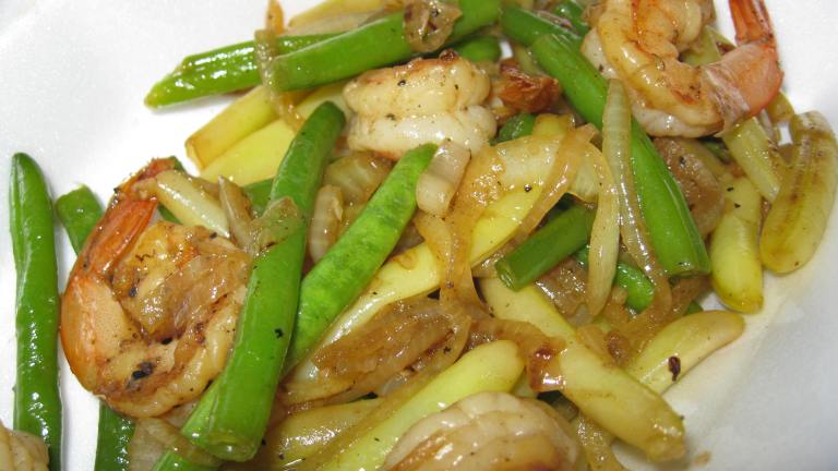 Sauteed Shrimp With Long Beans Created by threeovens