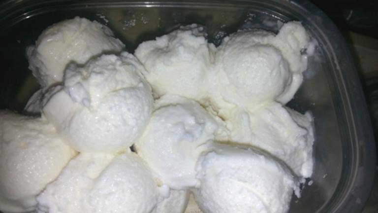 Greek Lemon Ice Cream Created by momaphet