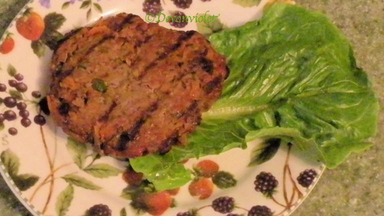 Circus Burgers (With Lean Ground Beef and Chia Seeds) created by Devonviolet