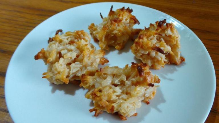Coconut Macaroons-5 Ingredients Created by Ambervim