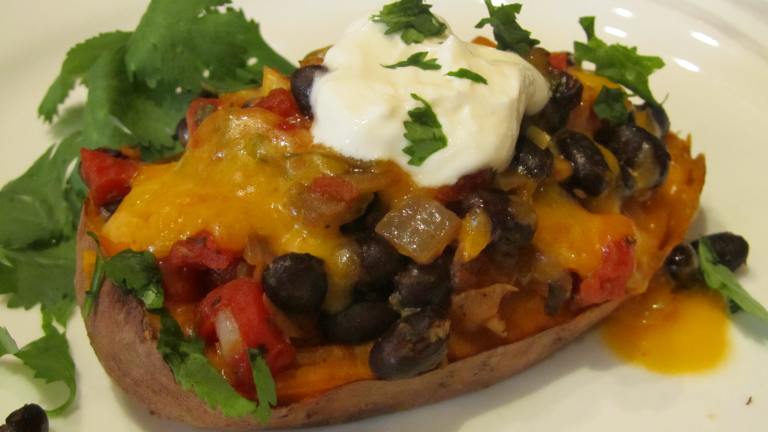Southwestern Sweet Potatoes and Black Beans Created by Rita1652