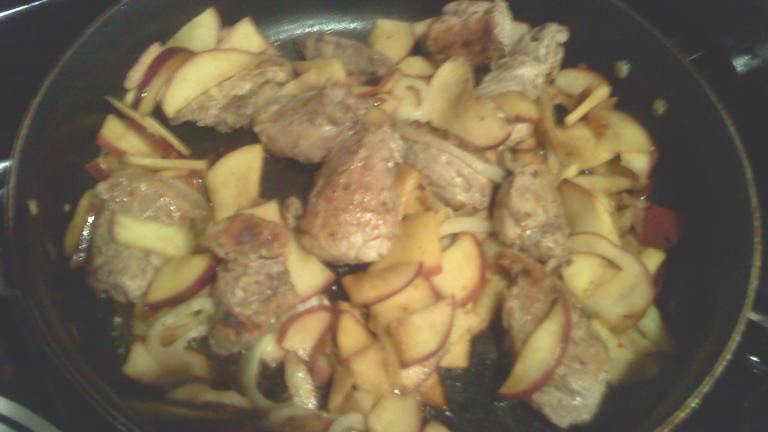 Spiced Pork Tenderloin With Sauteed Apples created by prdiva125