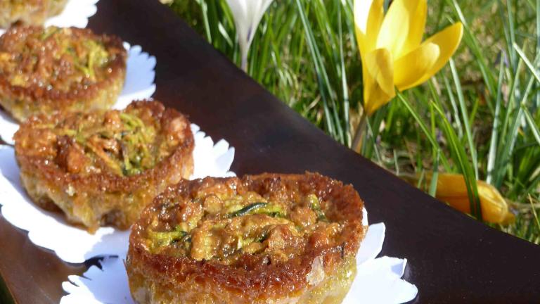 Wonderful Gluten Free Zucchini Muffins Created by Artandkitchen