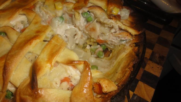 Homely Chicken Pie Created by djmastermum