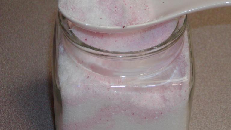 Strawberry & Cream Bath Salts Created by Rita1652