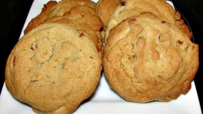 White Chocolate Chip Pecan Cookies created by diner524