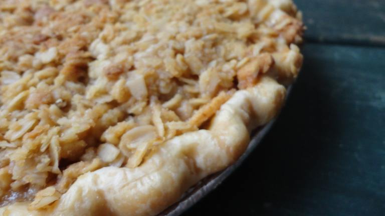 Crumble Topped Apple Pie created by buttercreambarbie
