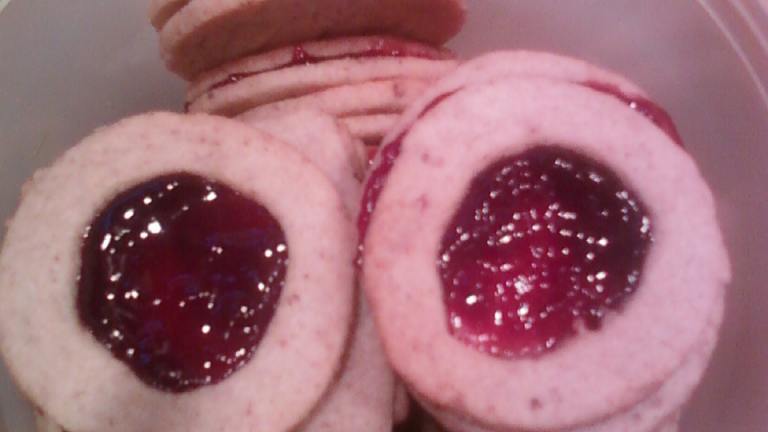 Linzer Torte Cookies Created by Baking Girl