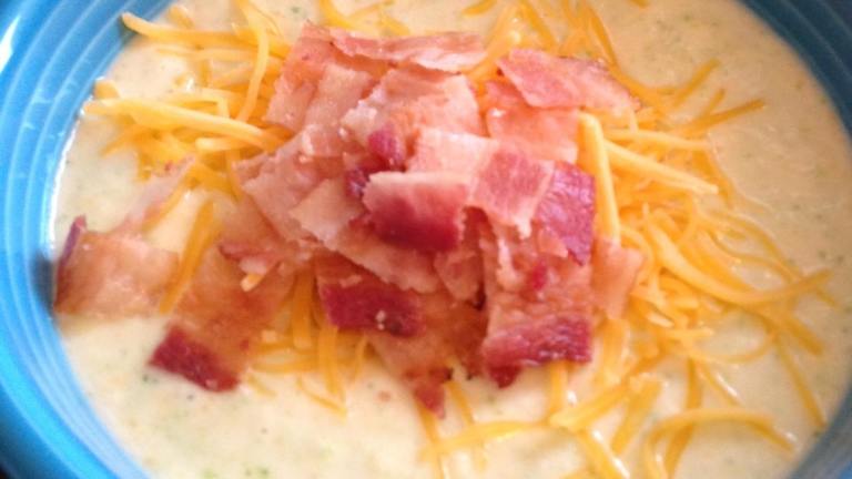Low Carb Cauliflower and Bacon Soup Created by Cyn2bnvd