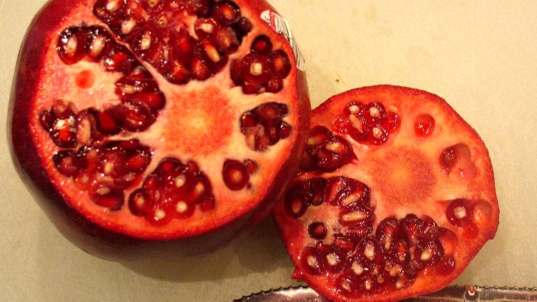 Seeding a Pomegranate - Step by Step created by Chicagoland Chef du 