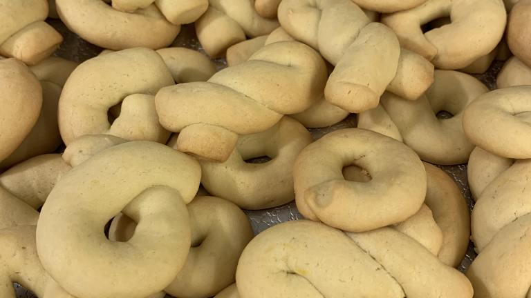 Portuguese Dry Rings (Rosquilbas Secas) Created by Chef Gorete