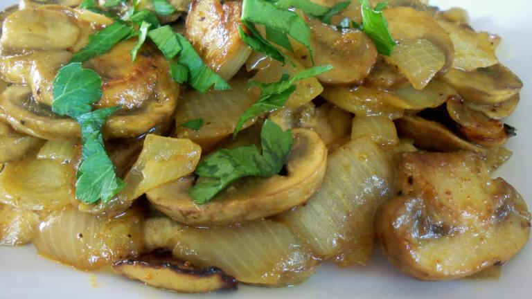 Sauteed Curried Mushrooms Created by Parsley