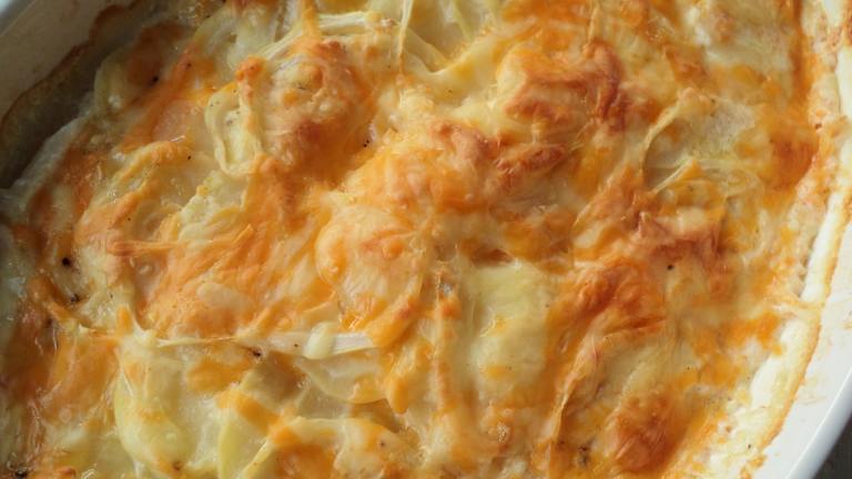 Cheesy Scalloped Potatoes Created by Nif_H