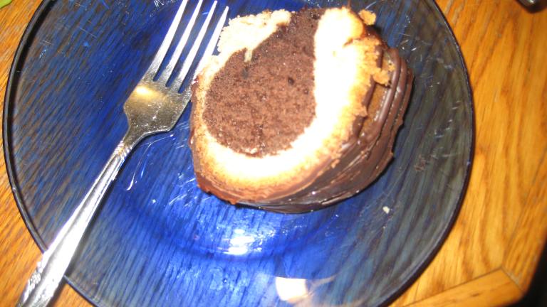 Vanilla-Fudge Marble Cake created by Harmoni