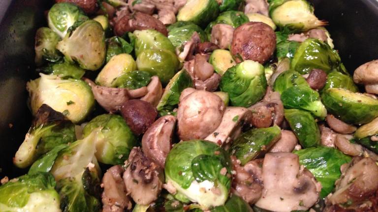 Roasted Brussel Sprouts With Mushrooms & Bacon Recipe - Food.com