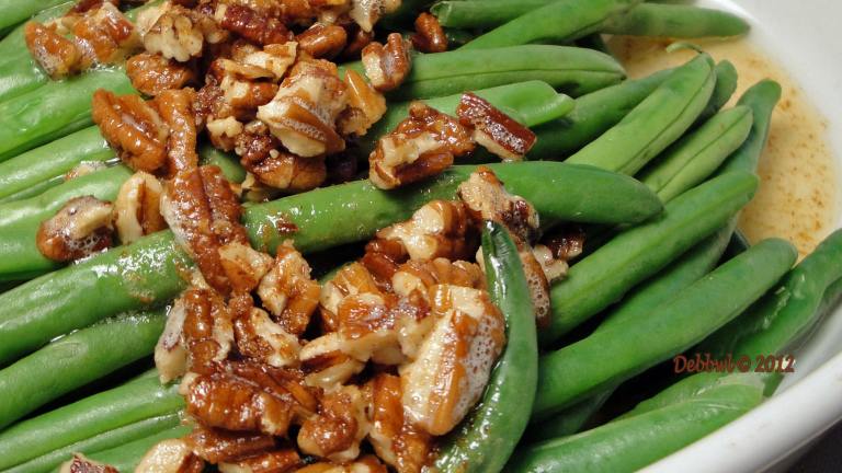Green Beans With Brown Butter and Pecans created by Debbwl