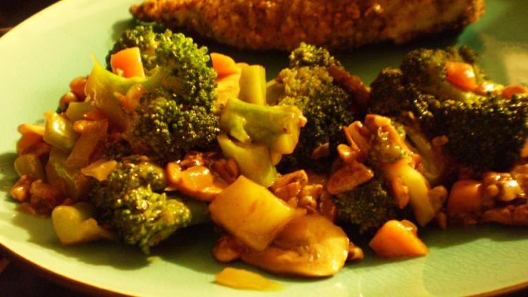 Walnut Broccoli Stir-Fry Created by breezermom