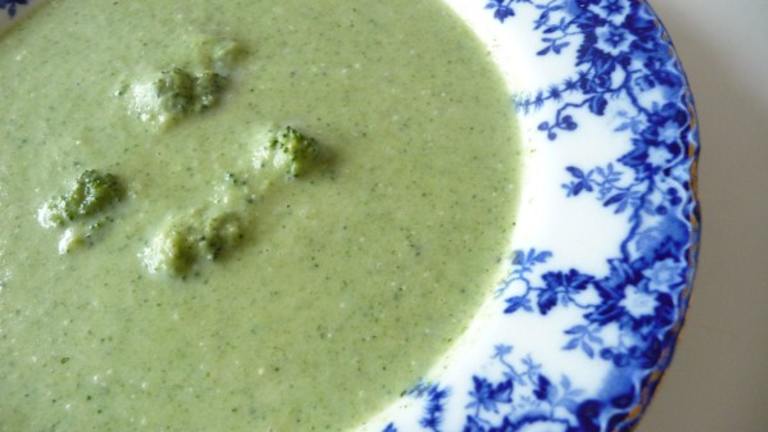 Low Calorie Broccoli Soup created by Tea Jenny