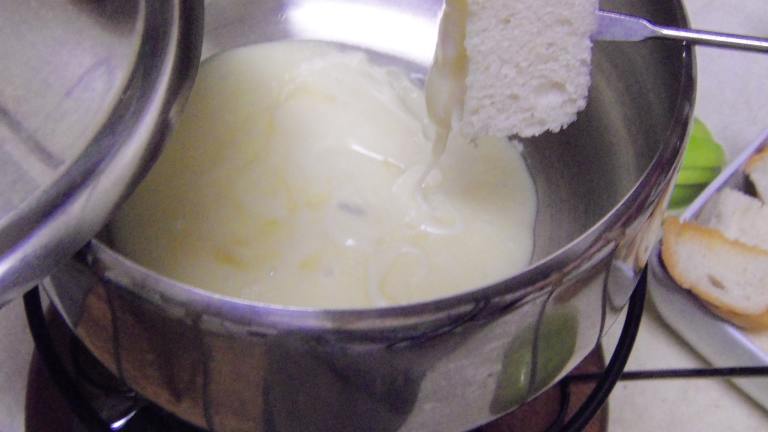 Swiss Gruyere Fondue created by alligirl