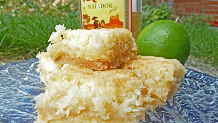 Tequila-Lime-Coconut Macaroon Bars Created by Artandkitchen