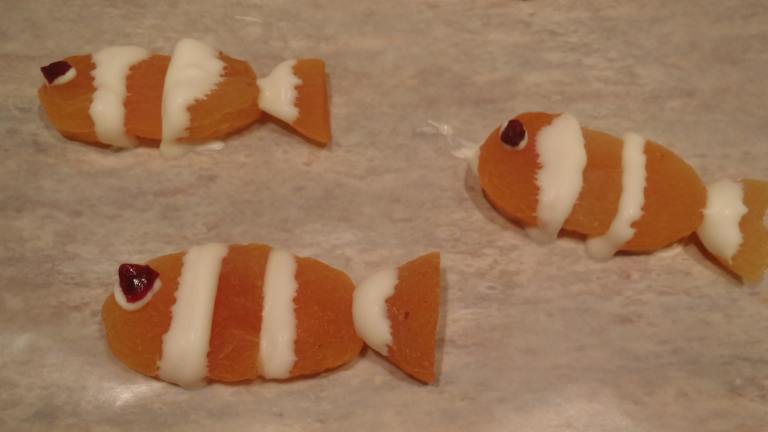 Nemo (Clownfish) Snacks Created by Linky