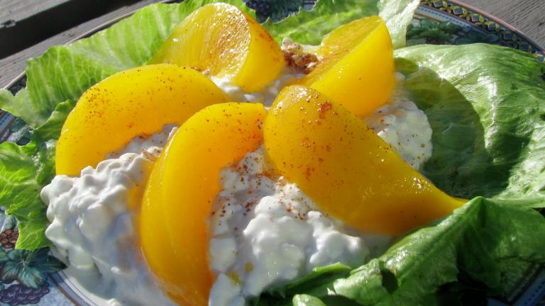 1950s Picture Salad:  Peach and Cottage Cheese created by lazyme