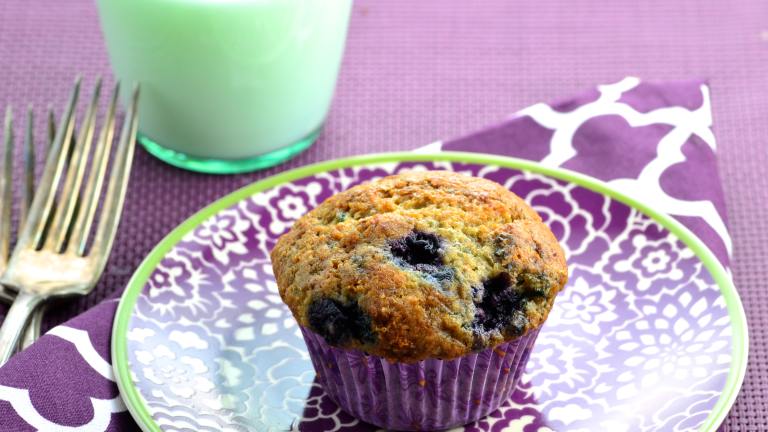 Low Fat Blueberry Muffins With Yogurt created by May I Have That Rec