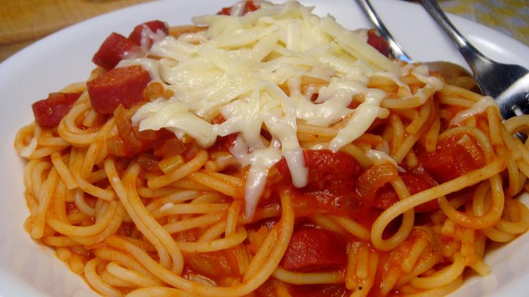 Chili Spaghetti With Hot Dogs Created by Lori Mama